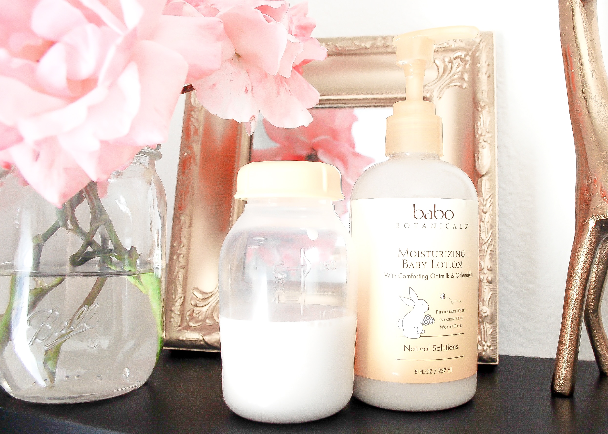 7 Reasons Why Breastmilk is the Best Face wash