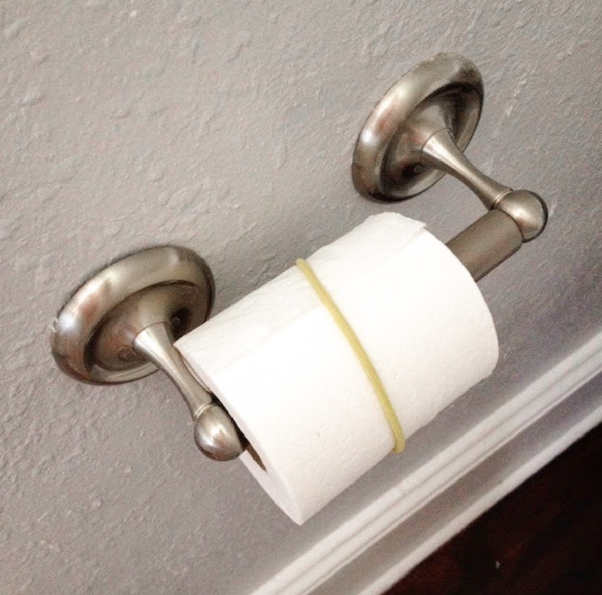 Mum's genius $4 trick for creating a fancy 'hotel-style' toilet