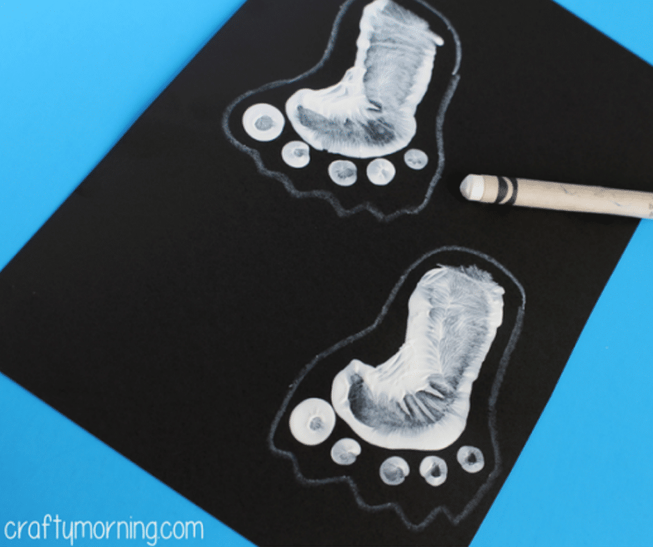 Footprint Ghost Craft - Halloween Crafts for Toddlers