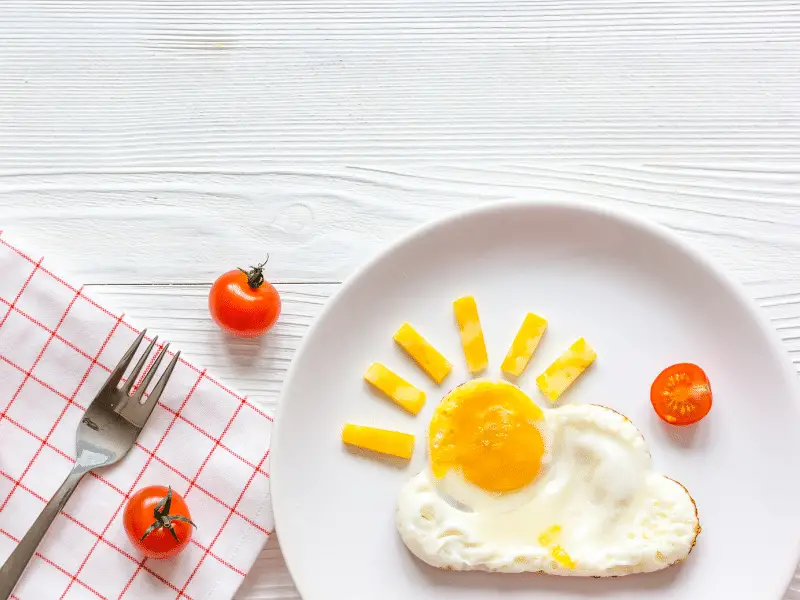 Toast with sunny eggs